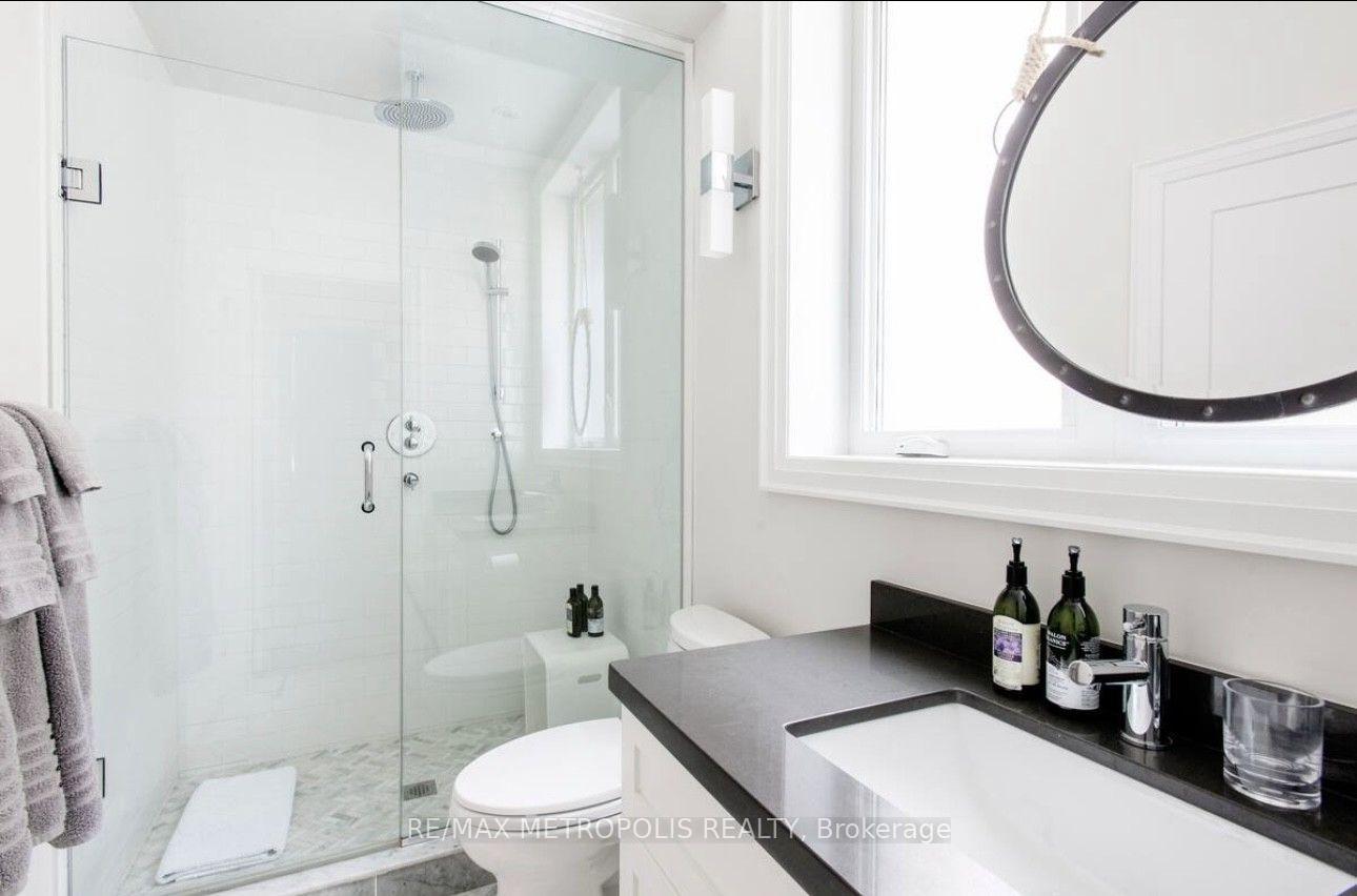 Photo 10 of Unit Main Floor, 72 Grace Street, Toronto, Trinity-Bellwoods — HOMEH