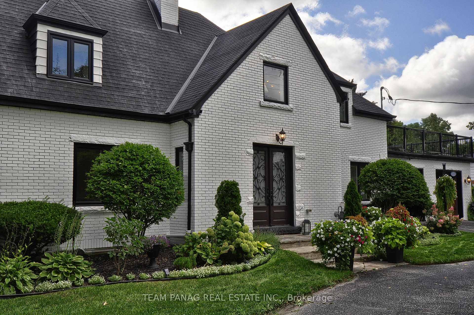 Photo 4 of 300 Mount Pleasant Road, Brantford, Empire South — HOMEH