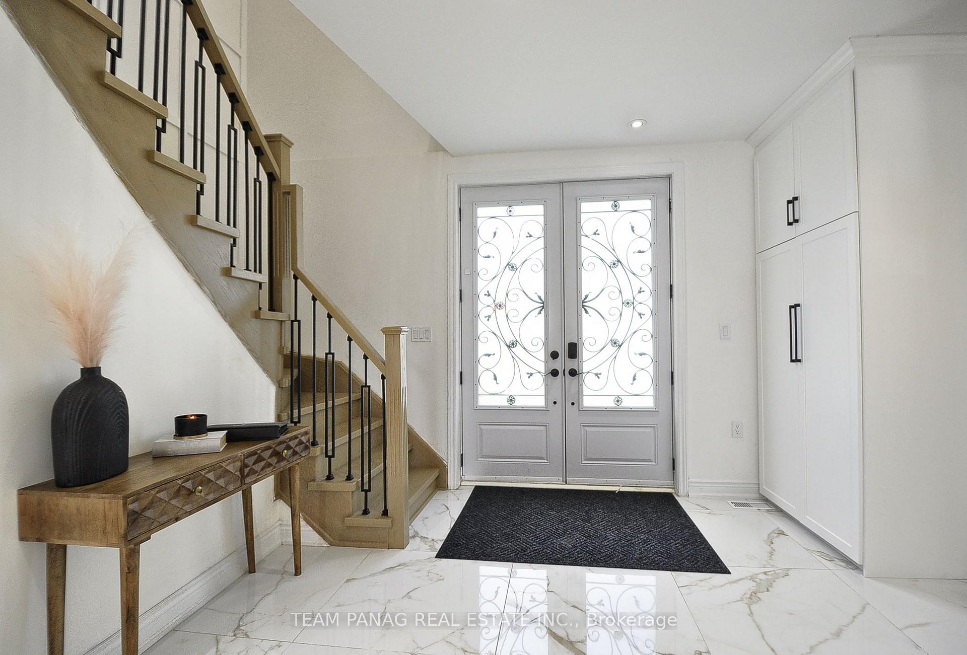 Photo 5 of 300 Mount Pleasant Road, Brantford, Empire South — HOMEH