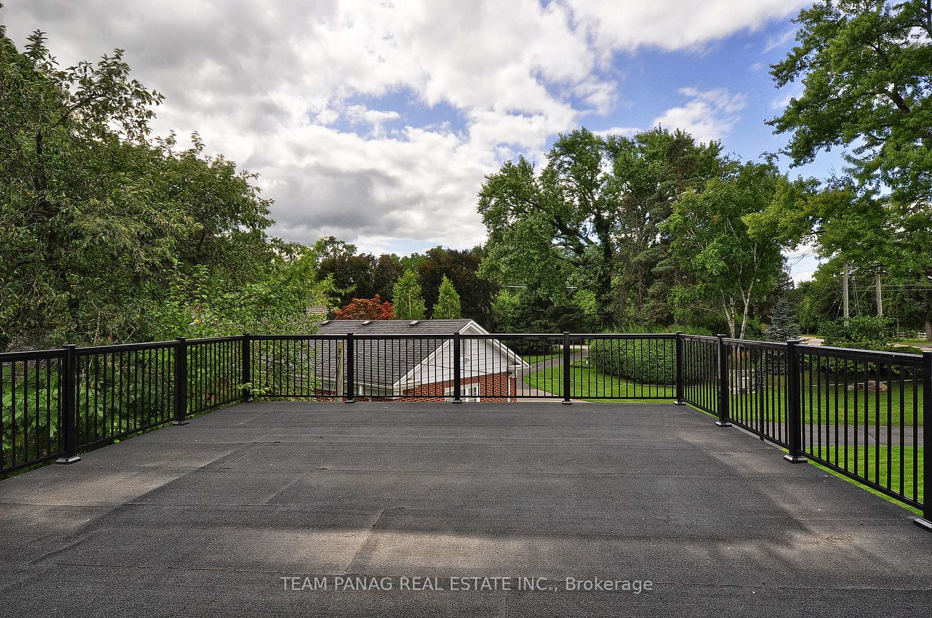 Photo 31 of 300 Mount Pleasant Road, Brantford, Empire South — HOMEH