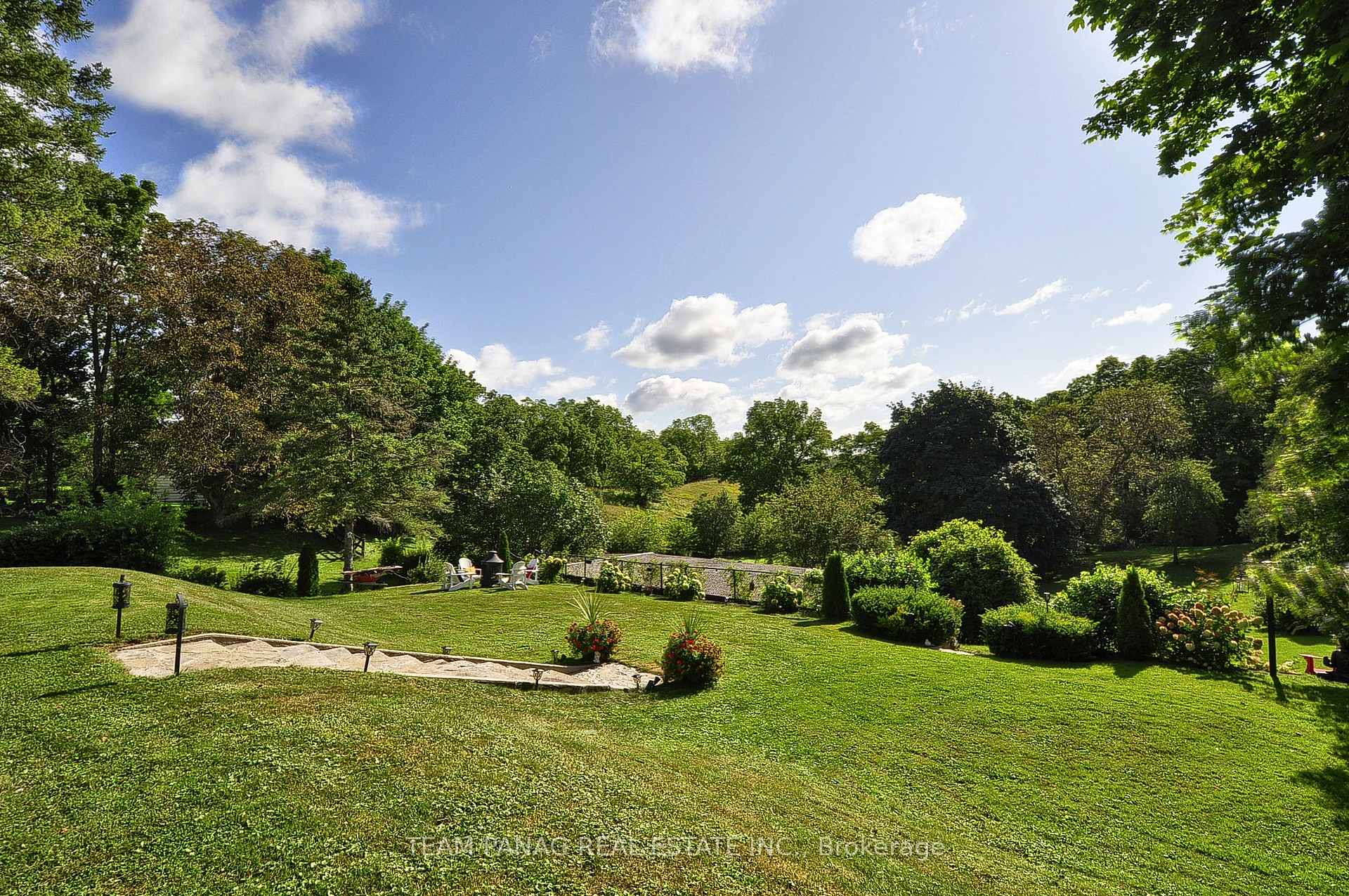 Photo 40 of 300 Mount Pleasant Road, Brantford, Empire South — HOMEH