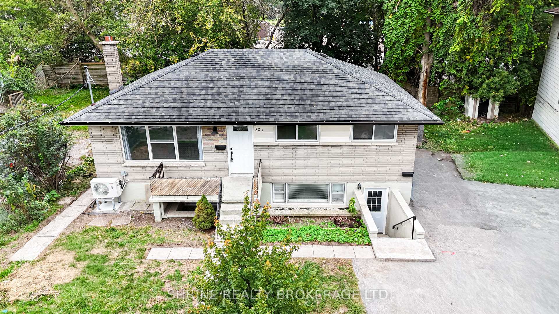 Photo of 321 Salisbury Street