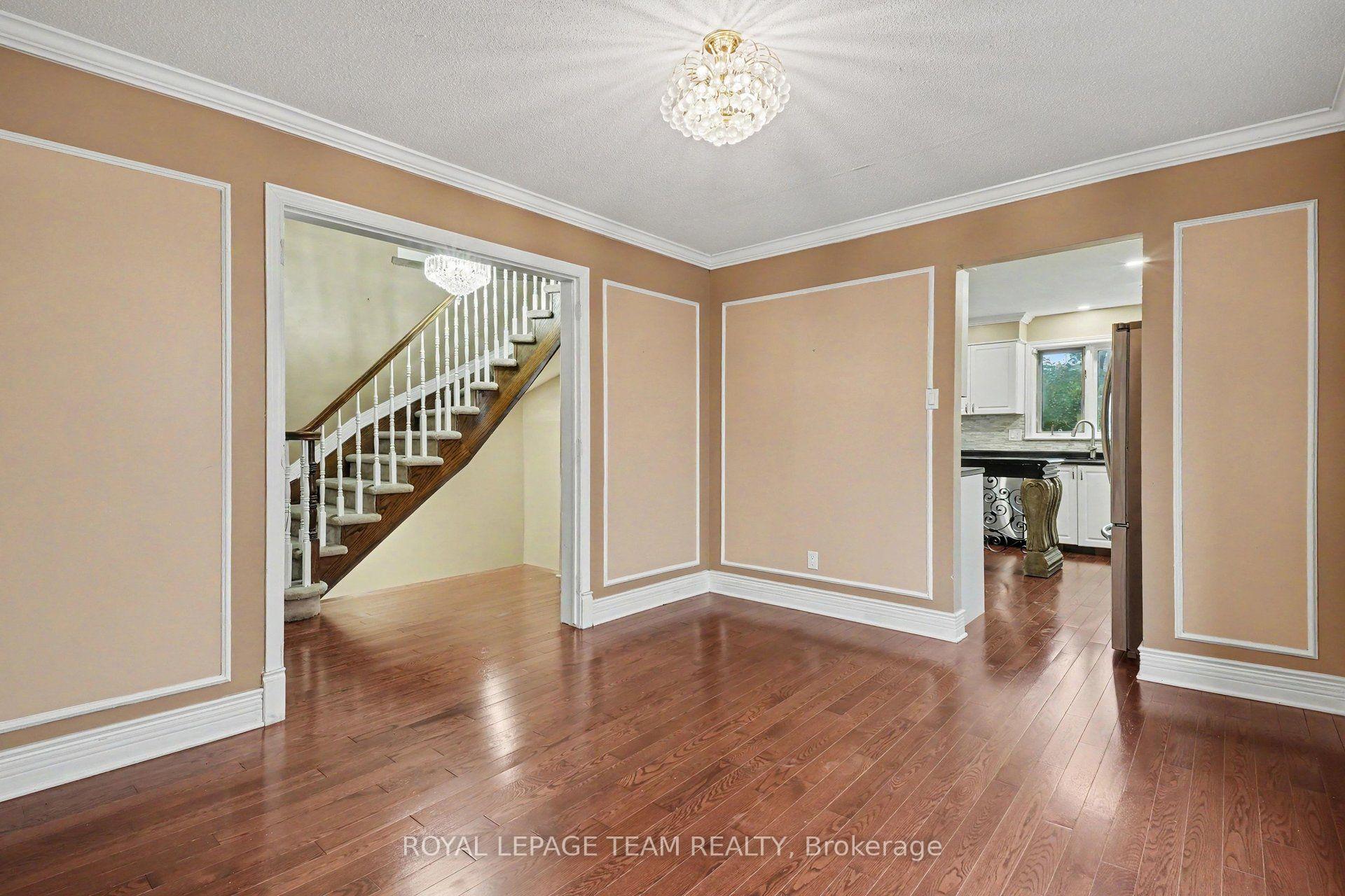 Photo 6 of 160 Sai Crescent, Ottawa, Hunt Club Park — HOMEH