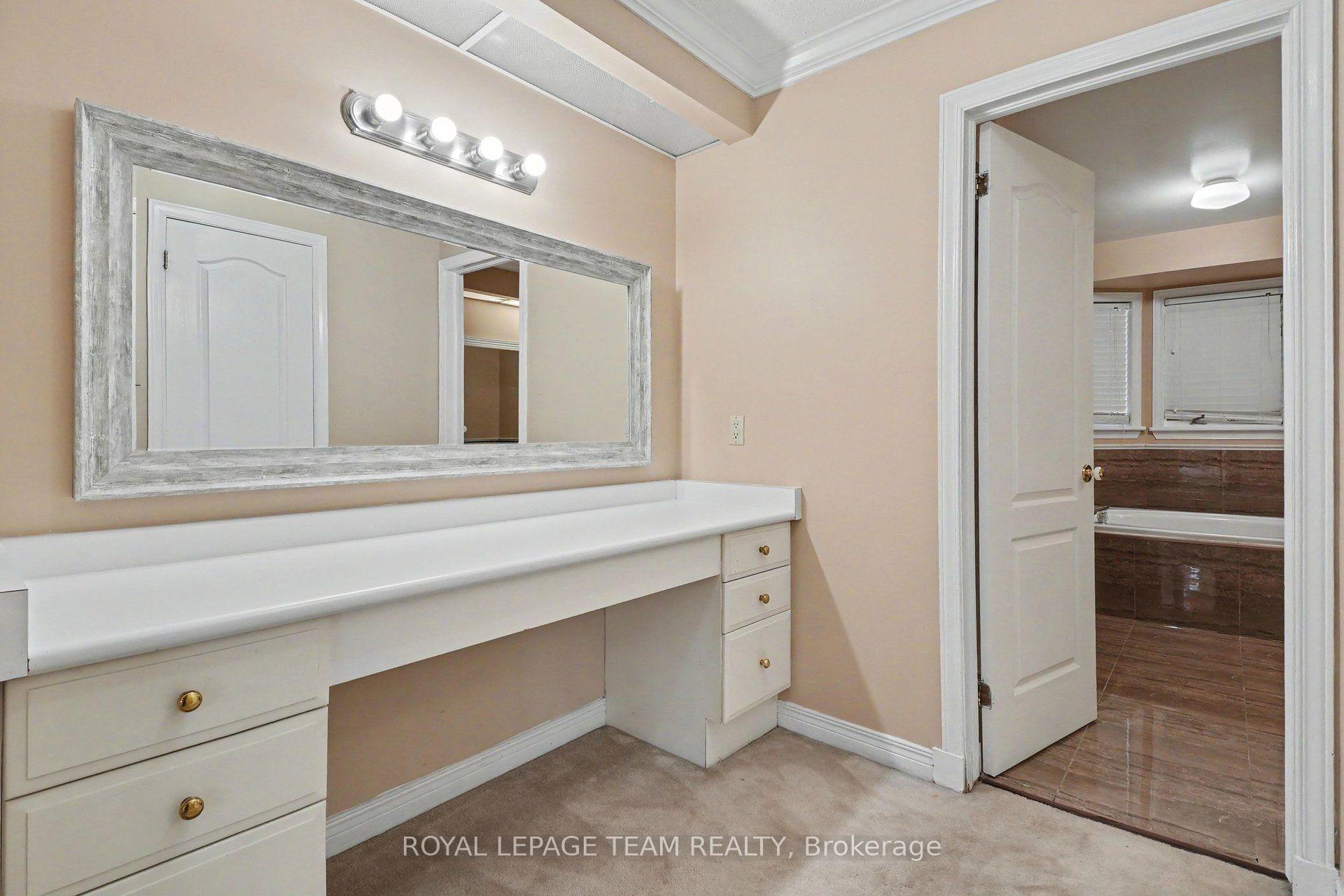 Photo 20 of 160 Sai Crescent, Ottawa, Hunt Club Park — HOMEH