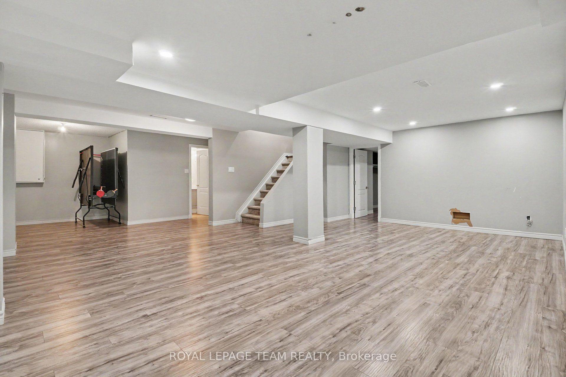 Photo 28 of 160 Sai Crescent, Ottawa, Hunt Club Park — HOMEH