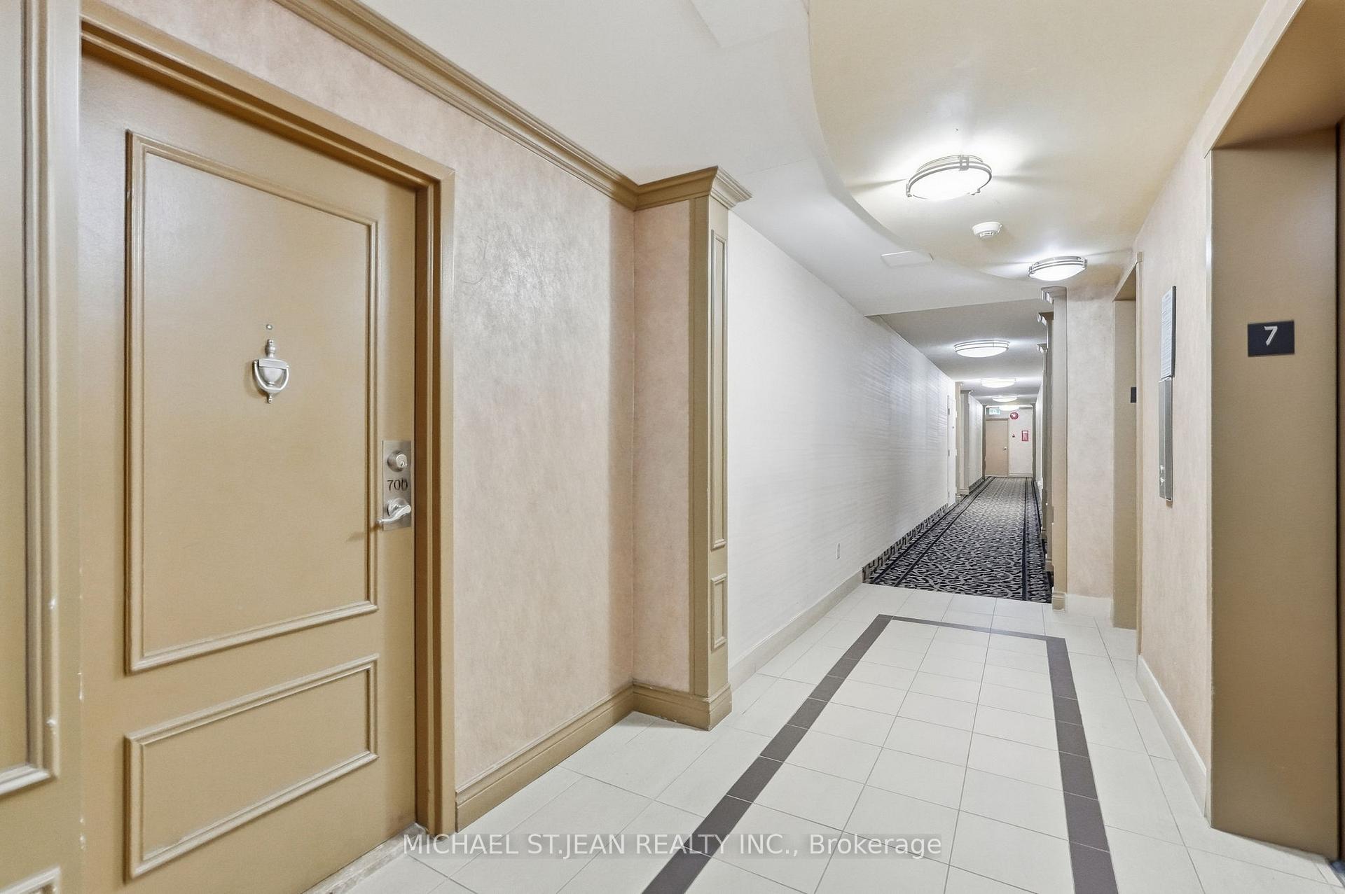 Photo 3 of Unit 705, 301 Frances Avenue, Hamilton, Stoney Creek — HOMEH