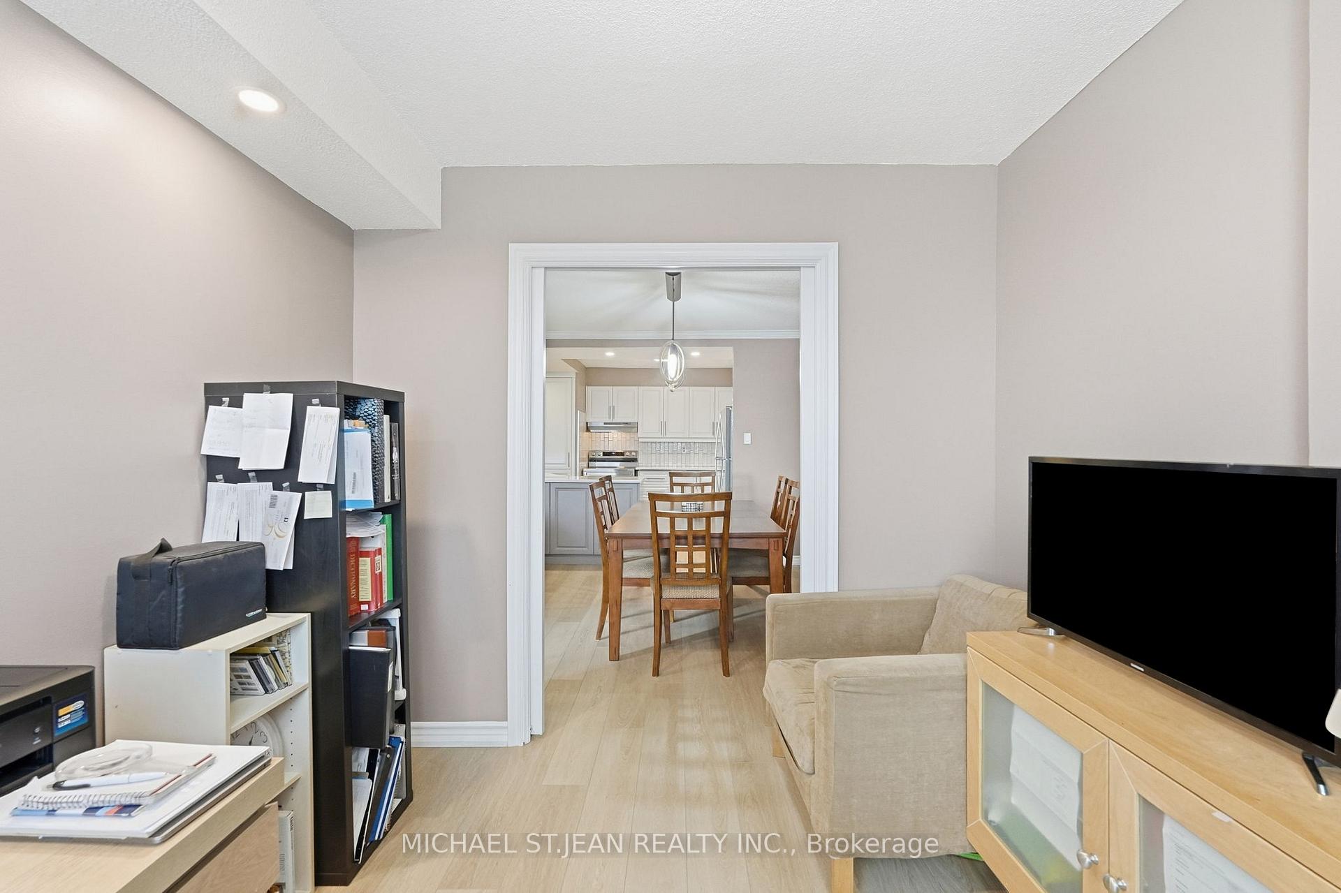 Photo 21 of Unit 705, 301 Frances Avenue, Hamilton, Stoney Creek — HOMEH