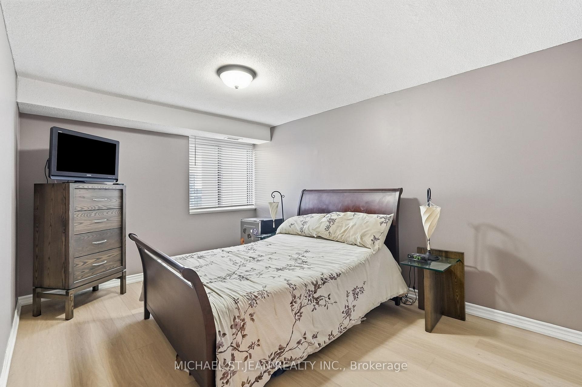 Photo 26 of Unit 705, 301 Frances Avenue, Hamilton, Stoney Creek — HOMEH
