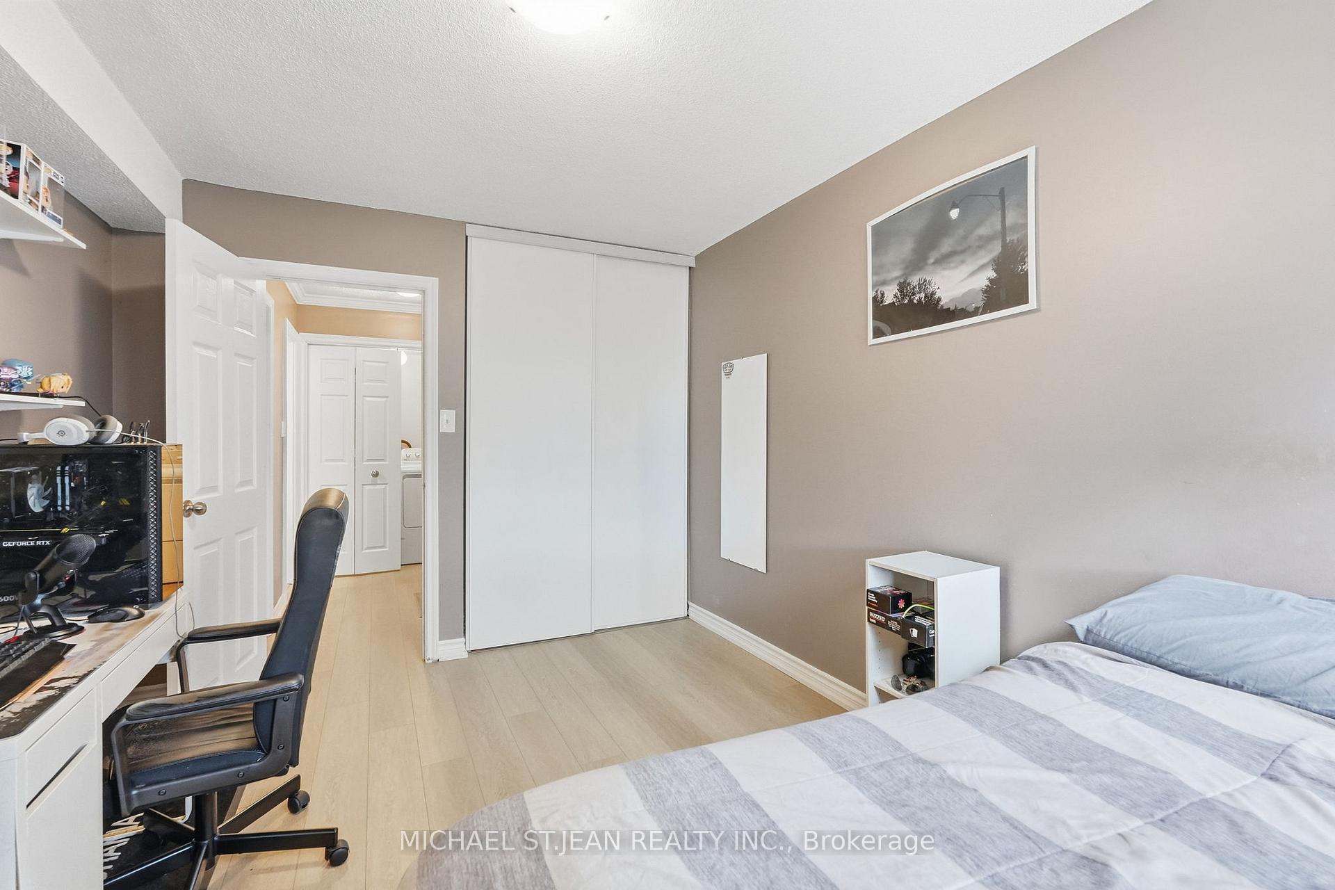 Photo 32 of Unit 705, 301 Frances Avenue, Hamilton, Stoney Creek — HOMEH