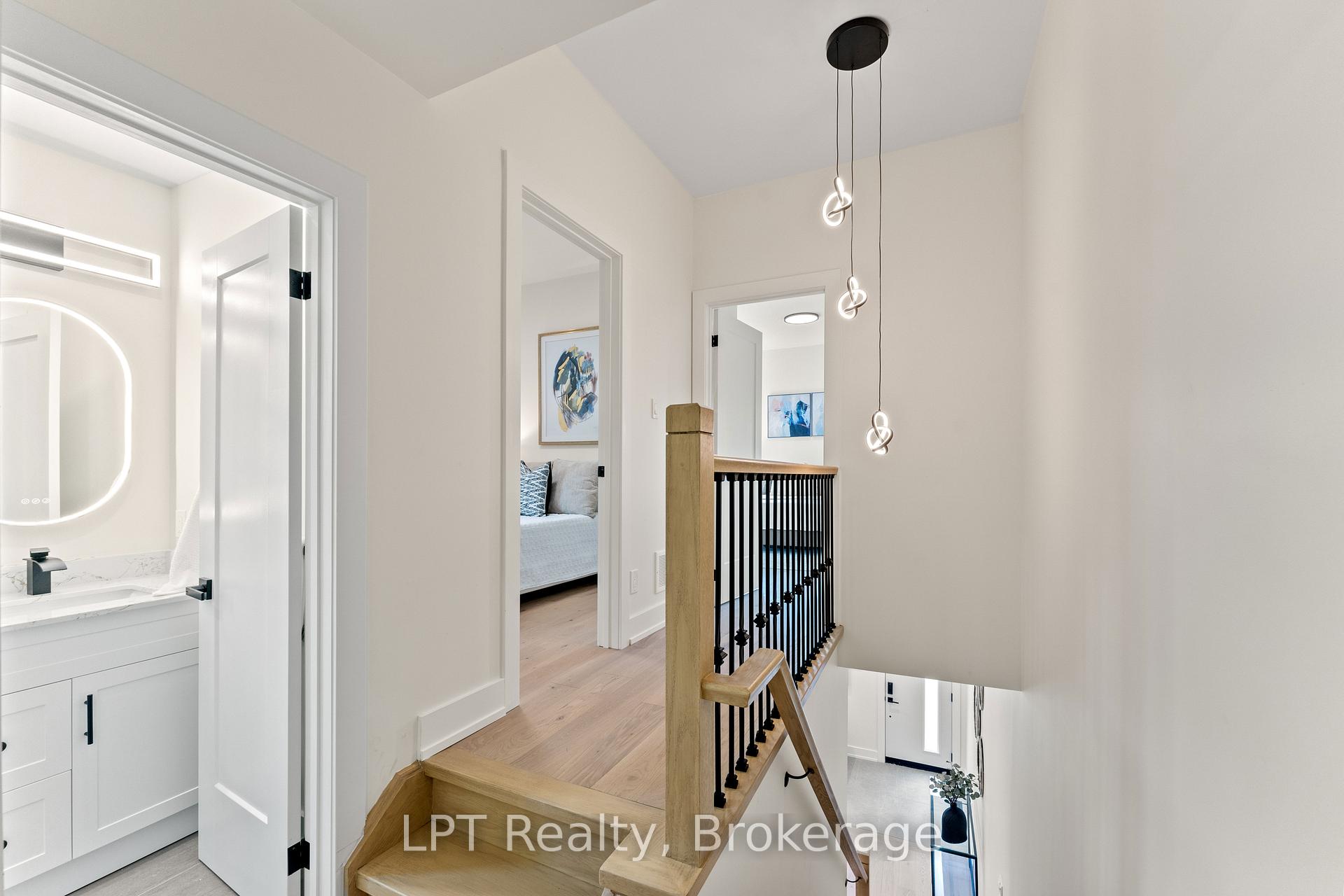Photo 12 of 204 Franklin Avenue, Toronto, Dovercourt-Wallace Emerson-Junction — HOMEH