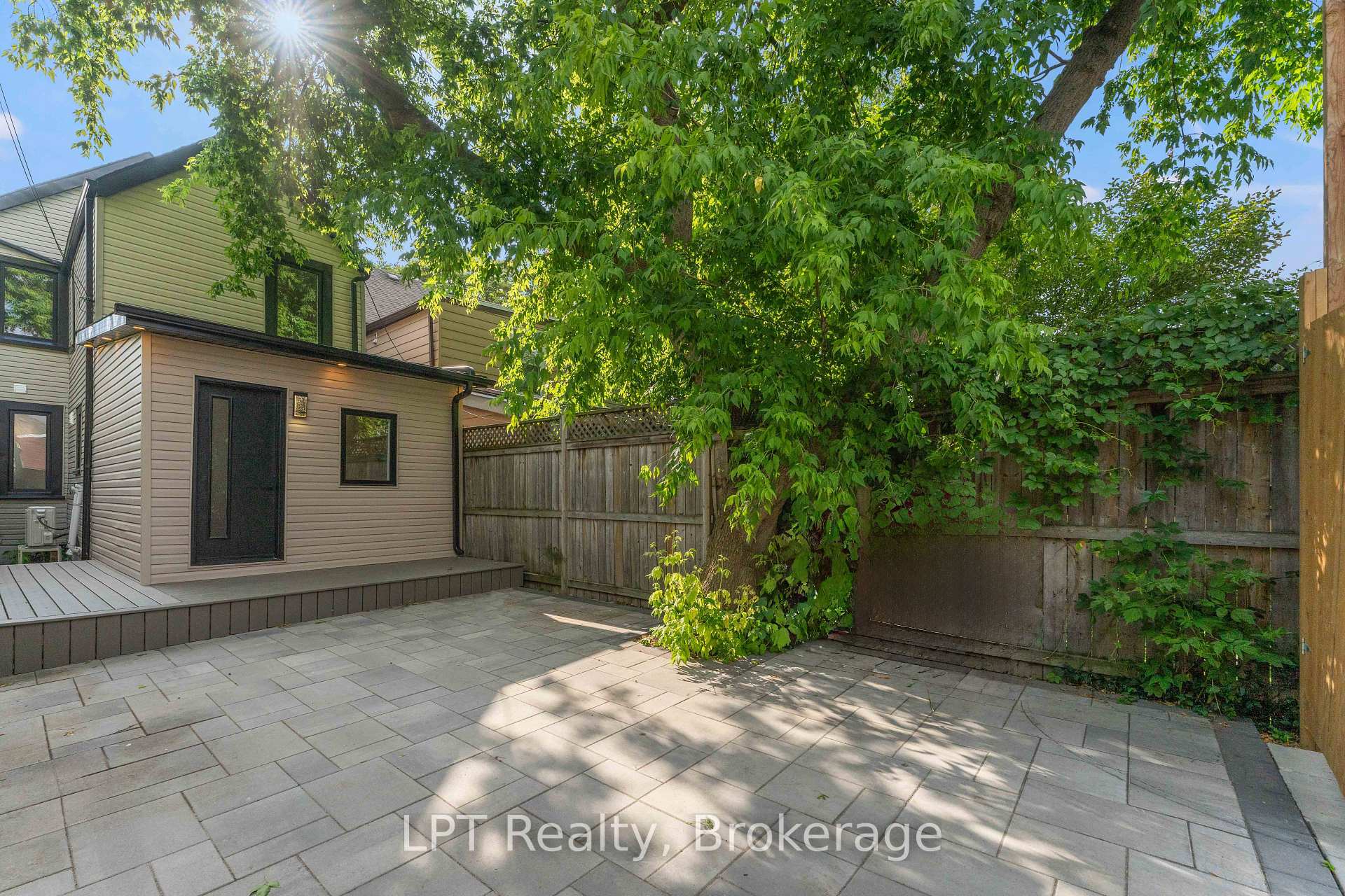Photo 22 of 204 Franklin Avenue, Toronto, Dovercourt-Wallace Emerson-Junction — HOMEH