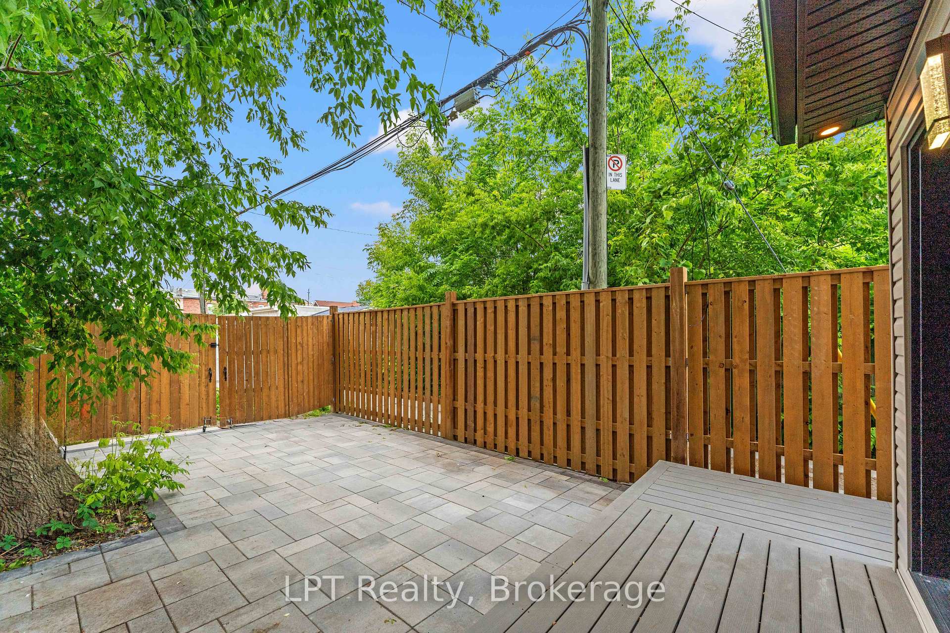 Photo 24 of 204 Franklin Avenue, Toronto, Dovercourt-Wallace Emerson-Junction — HOMEH