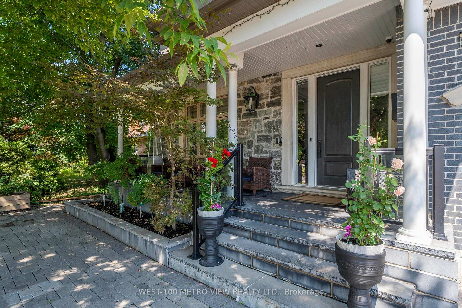 Photo 3 of 3495 Joan Drive, Mississauga, City Centre — HOMEH
