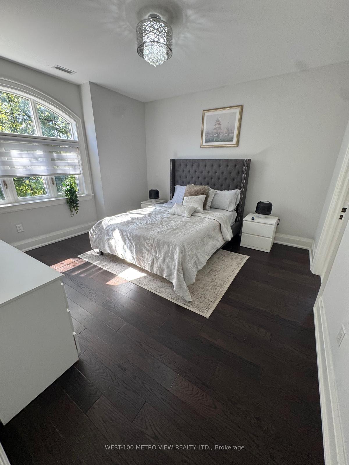 Photo 16 of 3495 Joan Drive, Mississauga, City Centre — HOMEH