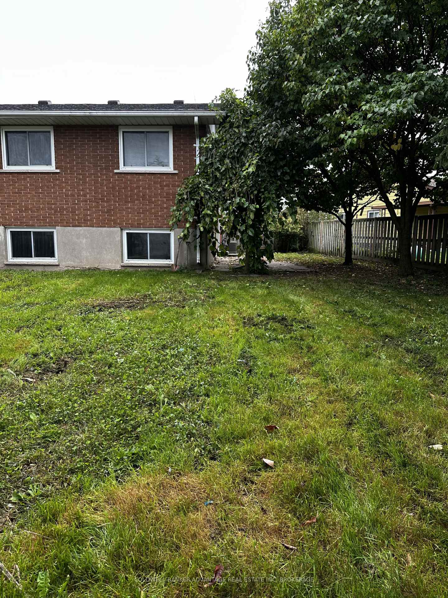 Photo 17 of 23 Fairlawn Crescent, Welland, Prince Charles — HOMEH