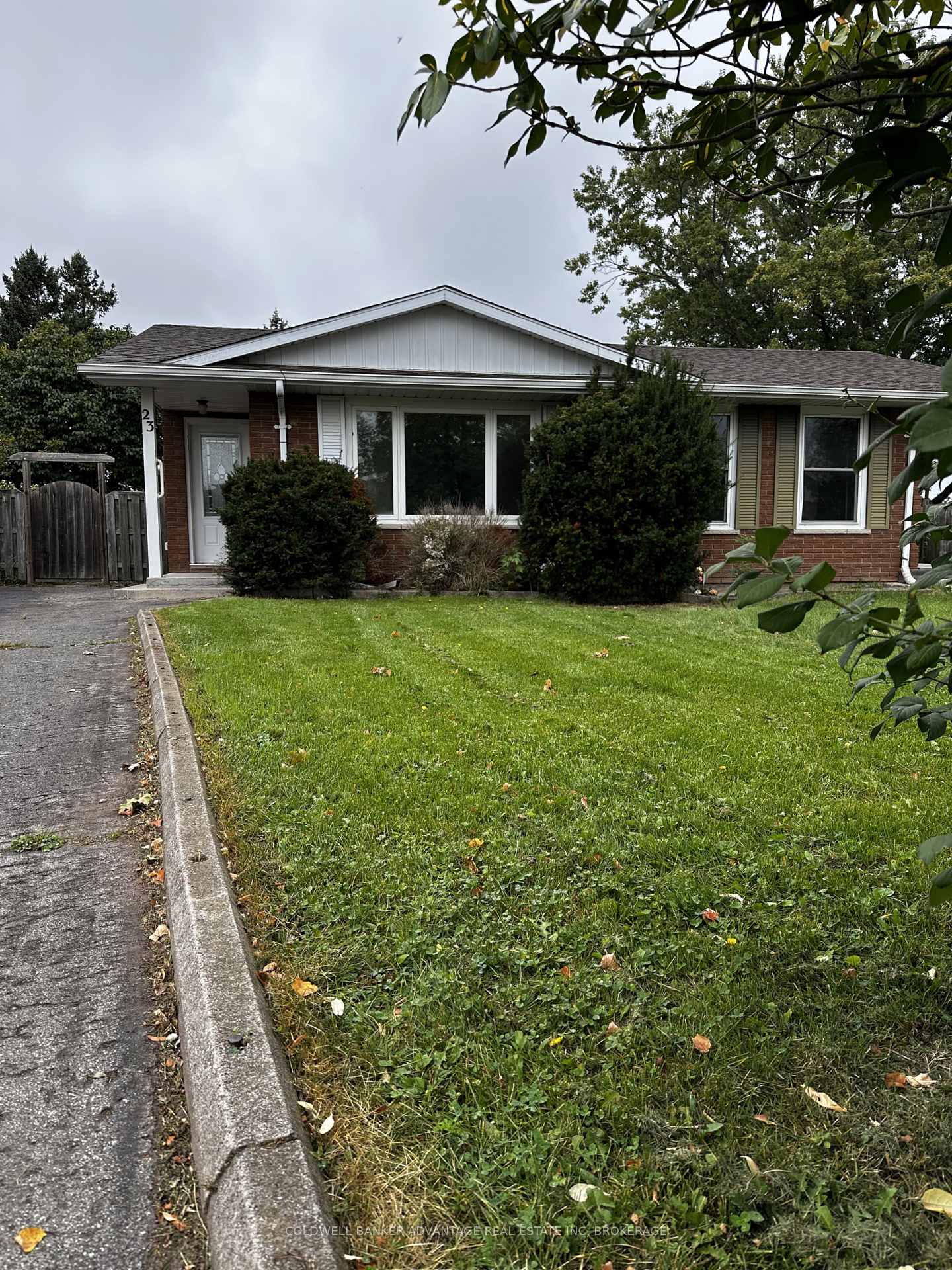 Photo 19 of 23 Fairlawn Crescent, Welland, Prince Charles — HOMEH