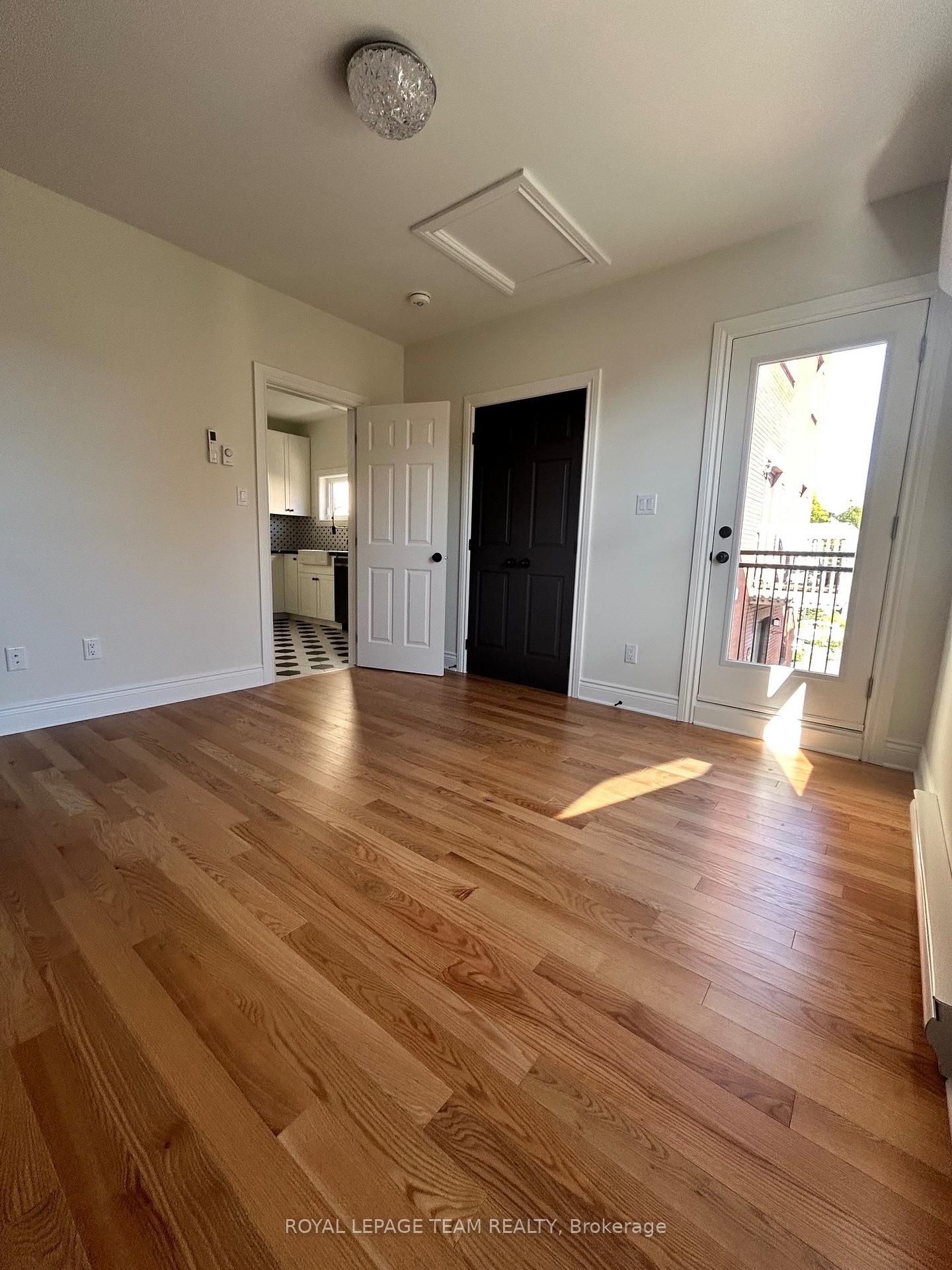 Photo 4 of 238 Bruyere Street, Ottawa, Lower Town/Byward Market — HOMEH