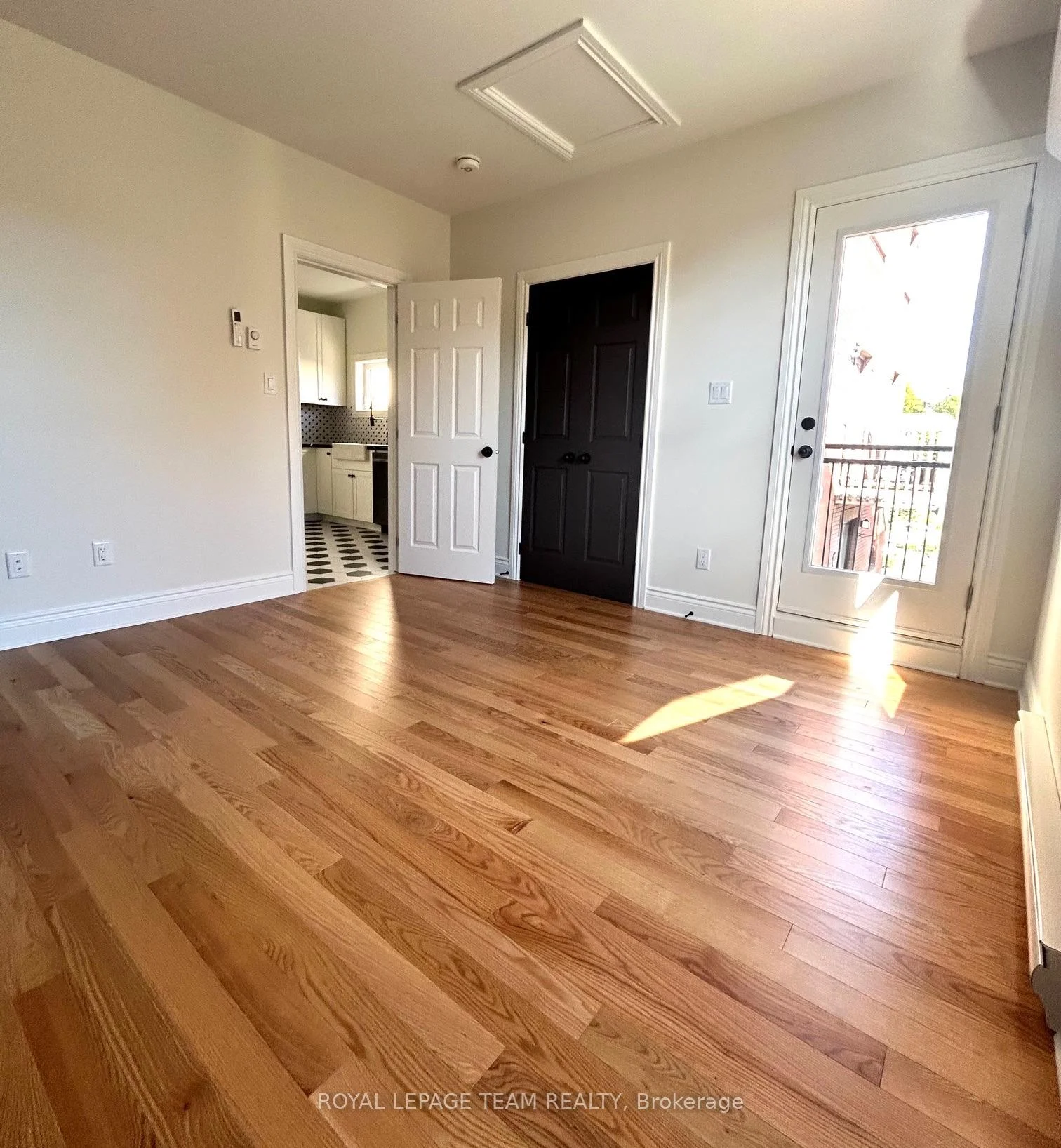 Photo 11 of 238 Bruyere Street, Ottawa, Lower Town/Byward Market — HOMEH