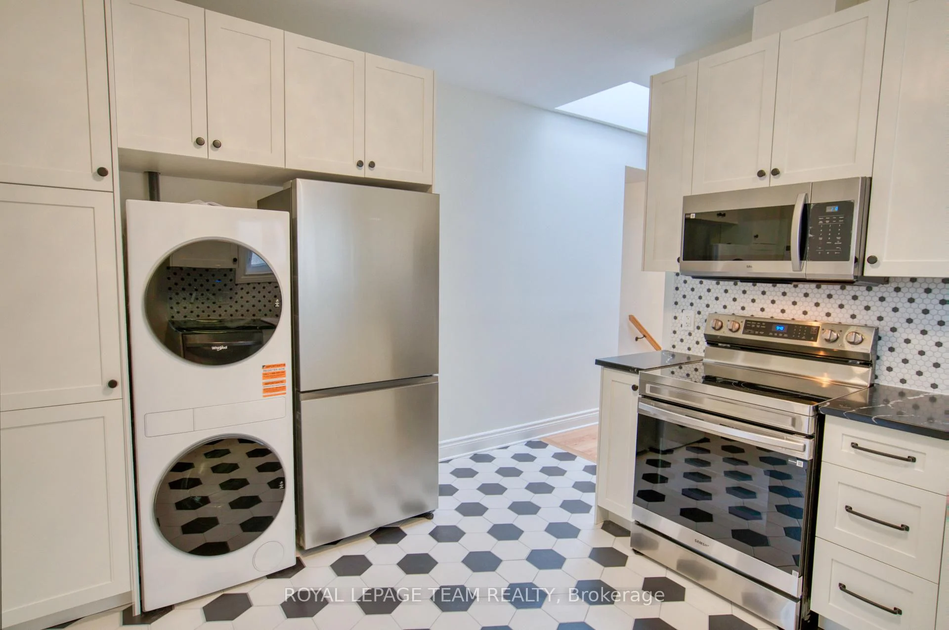Photo 18 of 238 Bruyere Street, Ottawa, Lower Town/Byward Market — HOMEH