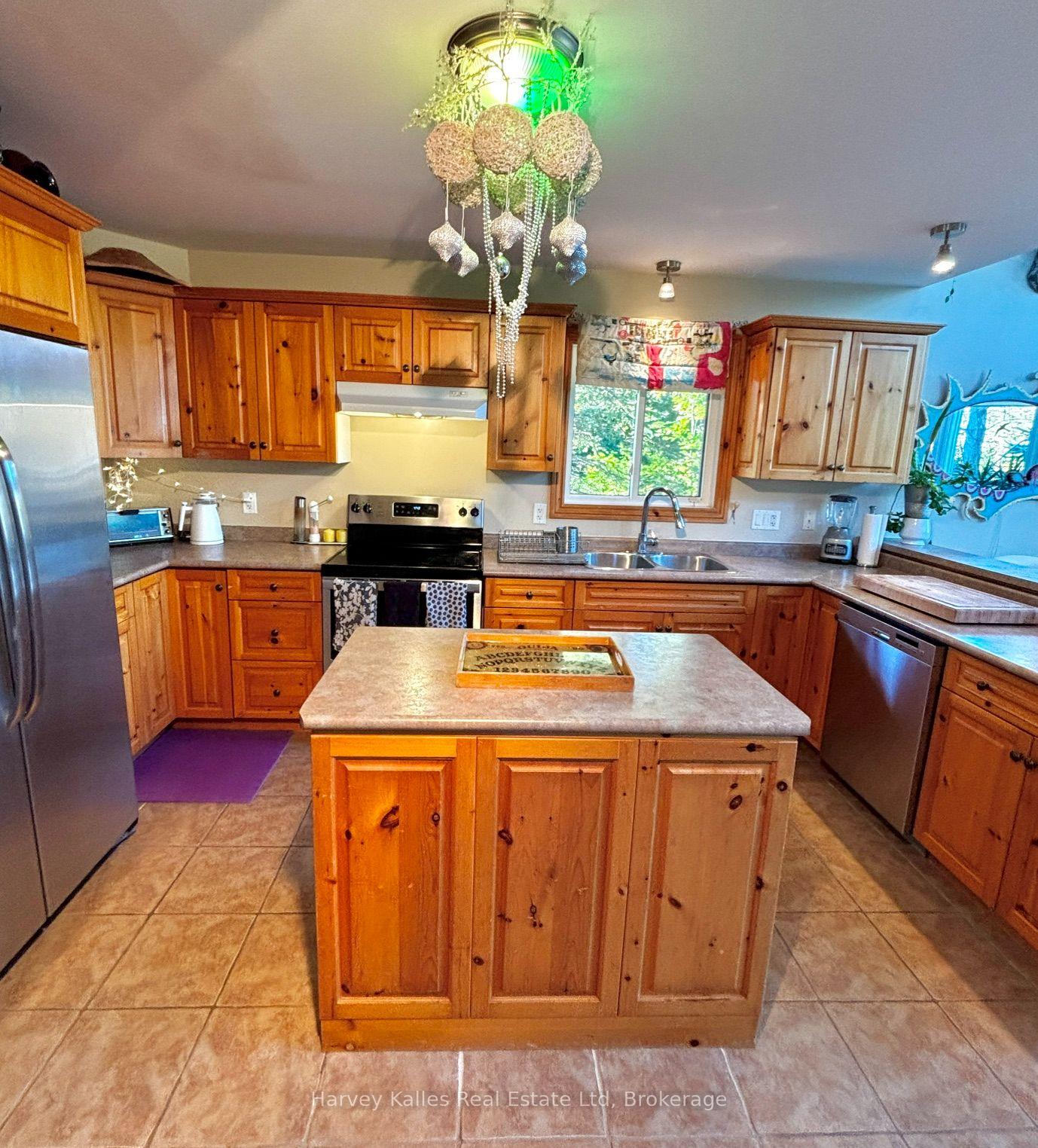 Photo 17 of 61 Constance Blvd. N, Wasaga Beach — HOMEH