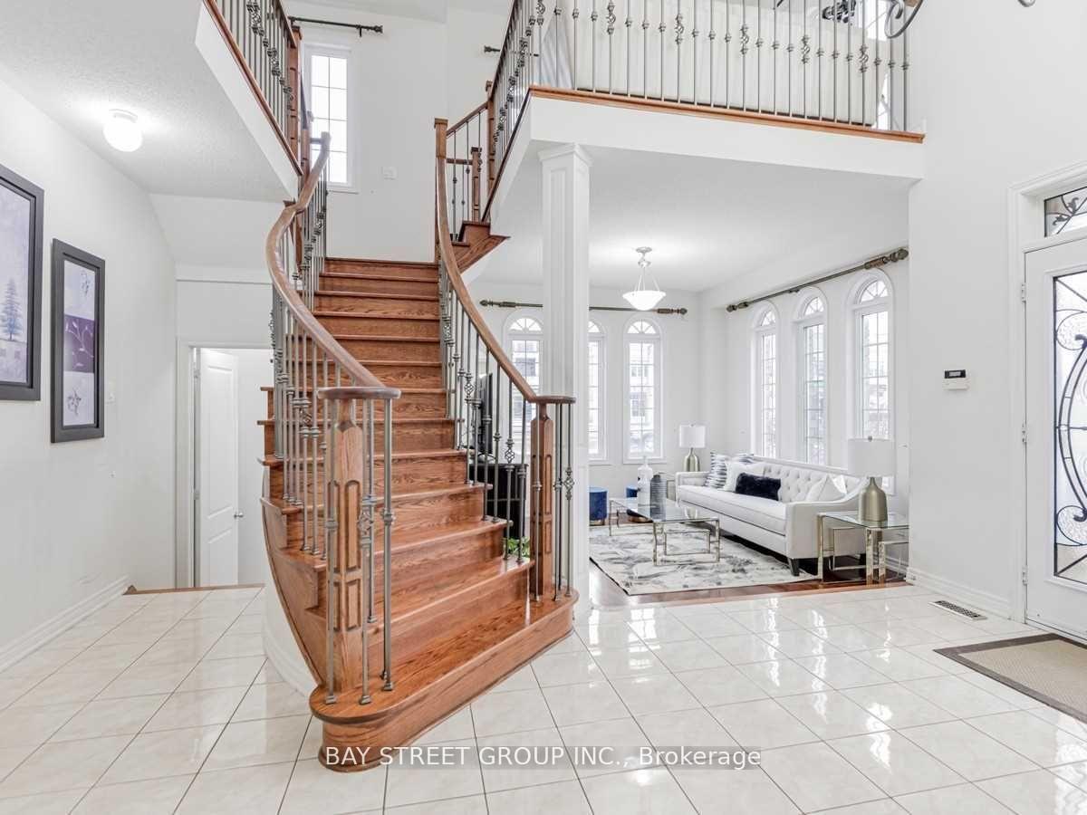 Photo 4 of 80 Geddington Crescent, Markham, Box Grove — HOMEH