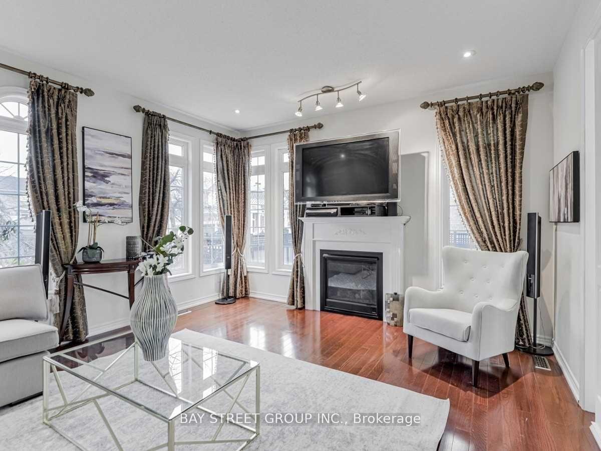 Photo 10 of 80 Geddington Crescent, Markham, Box Grove — HOMEH