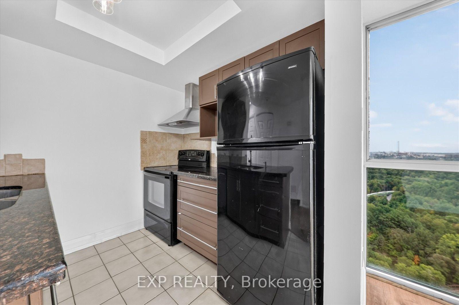 Photo 20 of Unit 2204, 7 Concorde Place, North York, Banbury-Don Mills — HOMEH