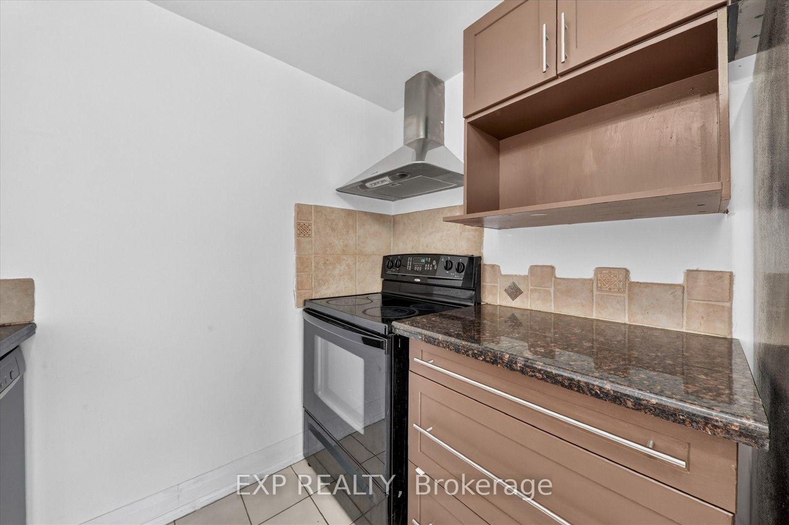 Photo 22 of Unit 2204, 7 Concorde Place, North York, Banbury-Don Mills — HOMEH