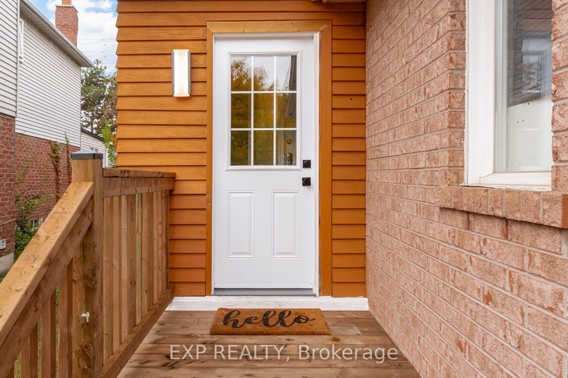 Photo 3 of 2993 Gulfstream Way, Mississauga, Meadowvale — HOMEH
