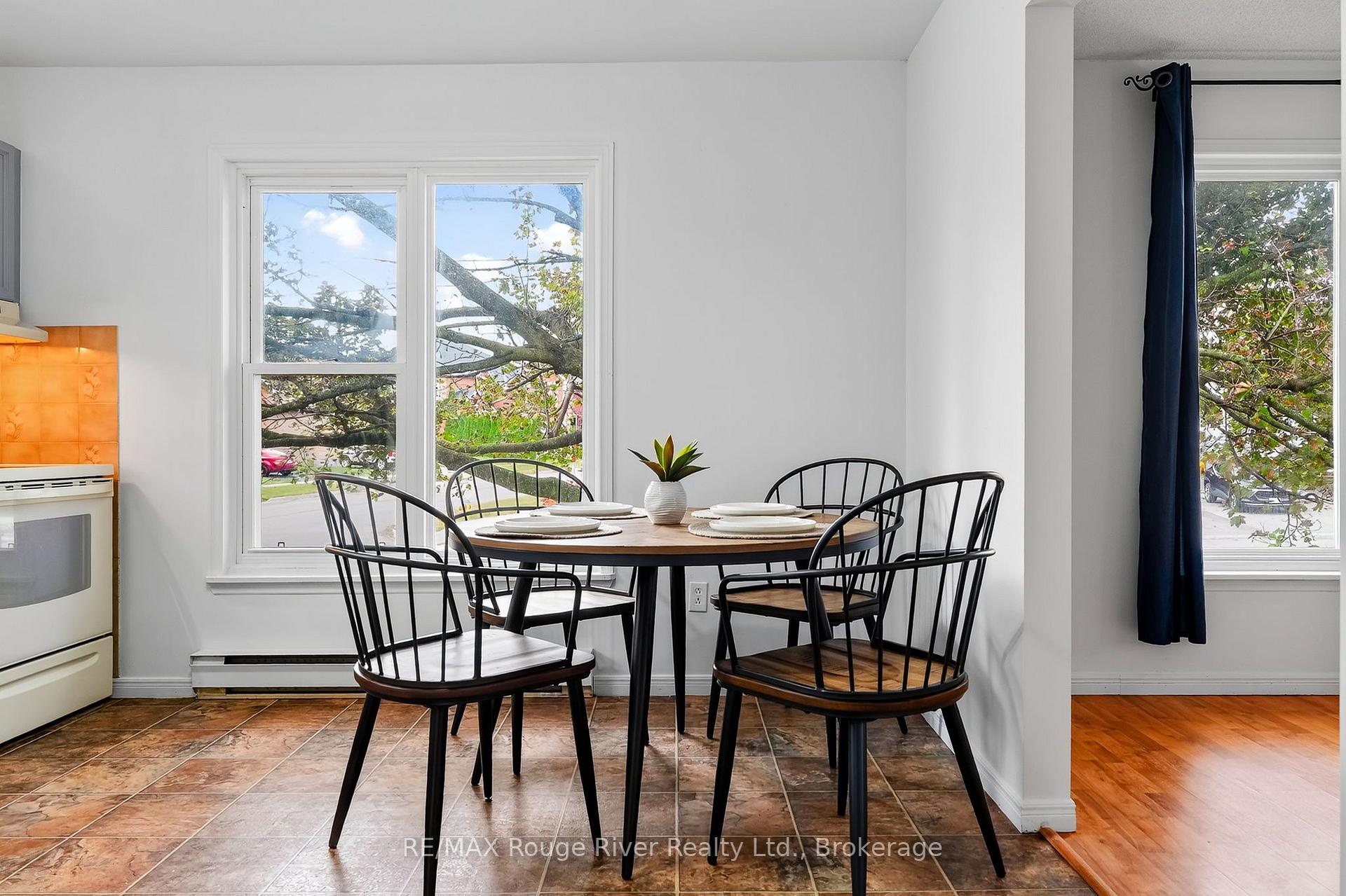 Photo 15 of 830 Ewing Court, Cobourg — HOMEH