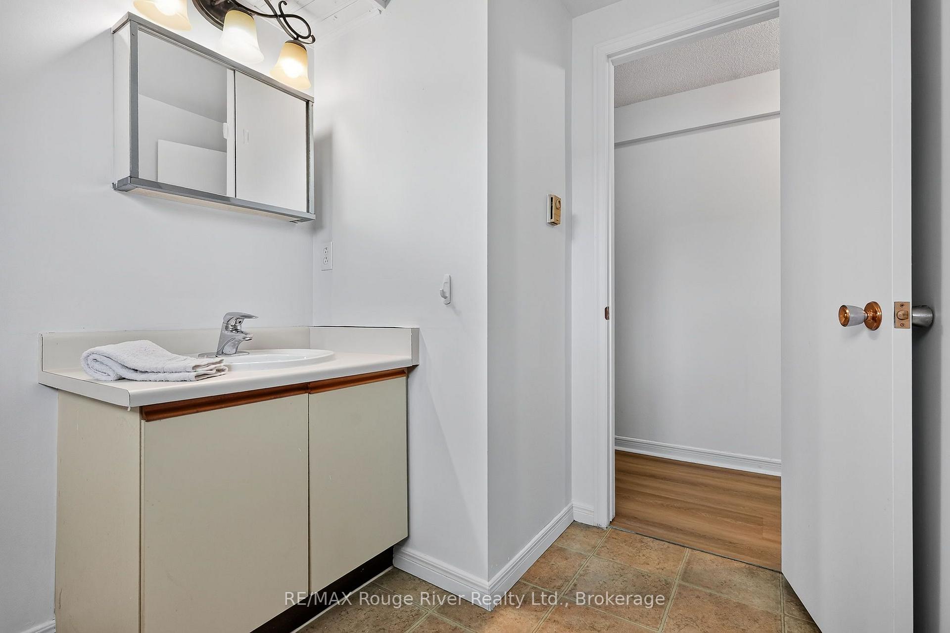 Photo 33 of 830 Ewing Court, Cobourg — HOMEH