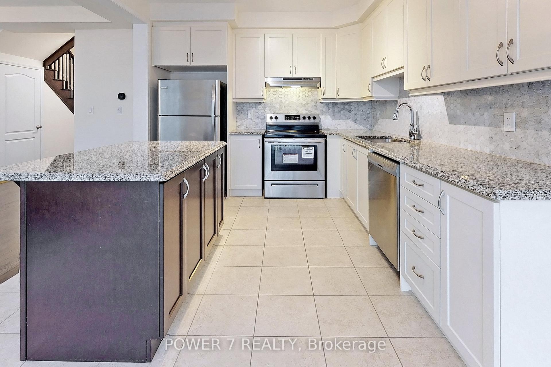 Photo 11 of 41 Ness Drive, Richmond Hill, Rural Richmond Hill — HOMEH