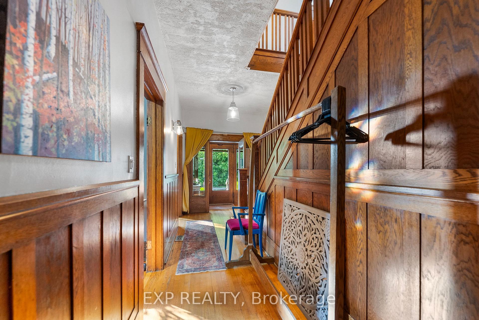 Photo 7 of 48 Hall Avenue E, Renfrew, Renfrew — HOMEH