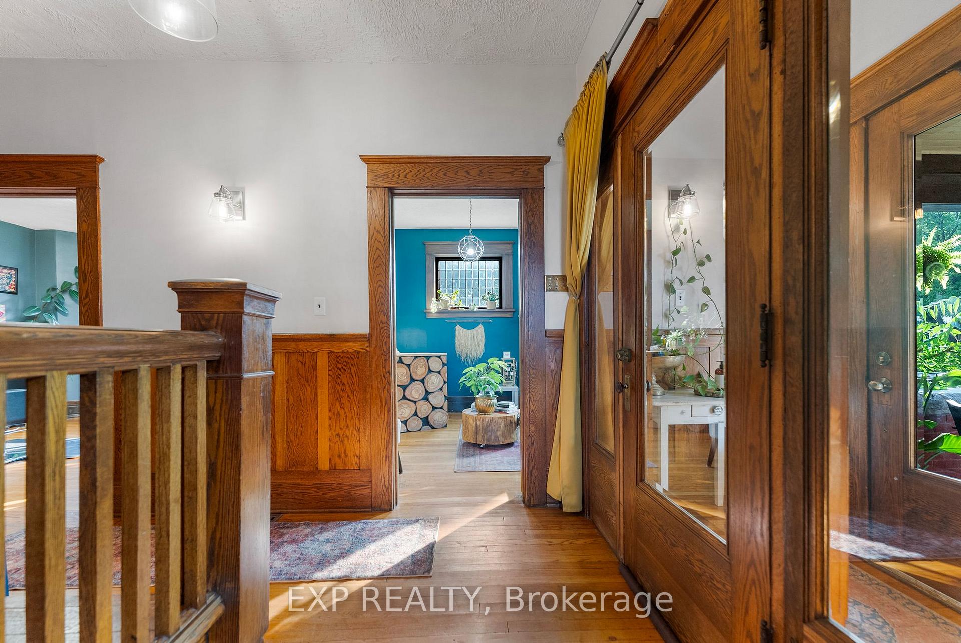 Photo 9 of 48 Hall Avenue E, Renfrew, Renfrew — HOMEH