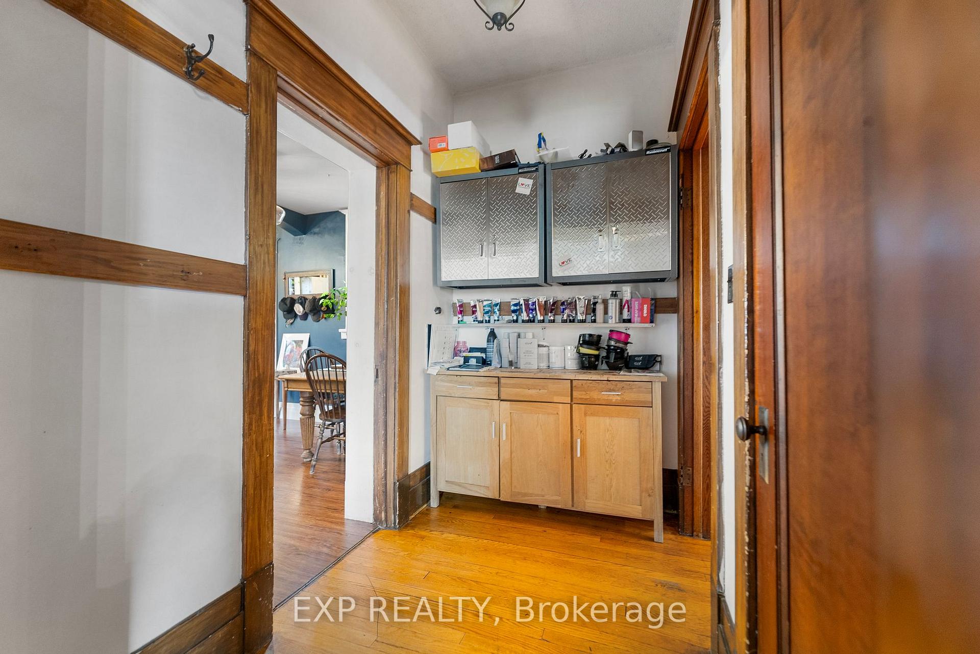 Photo 23 of 48 Hall Avenue E, Renfrew, Renfrew — HOMEH