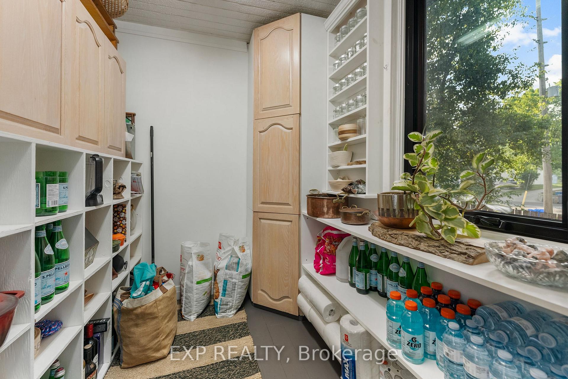 Photo 26 of 48 Hall Avenue E, Renfrew, Renfrew — HOMEH