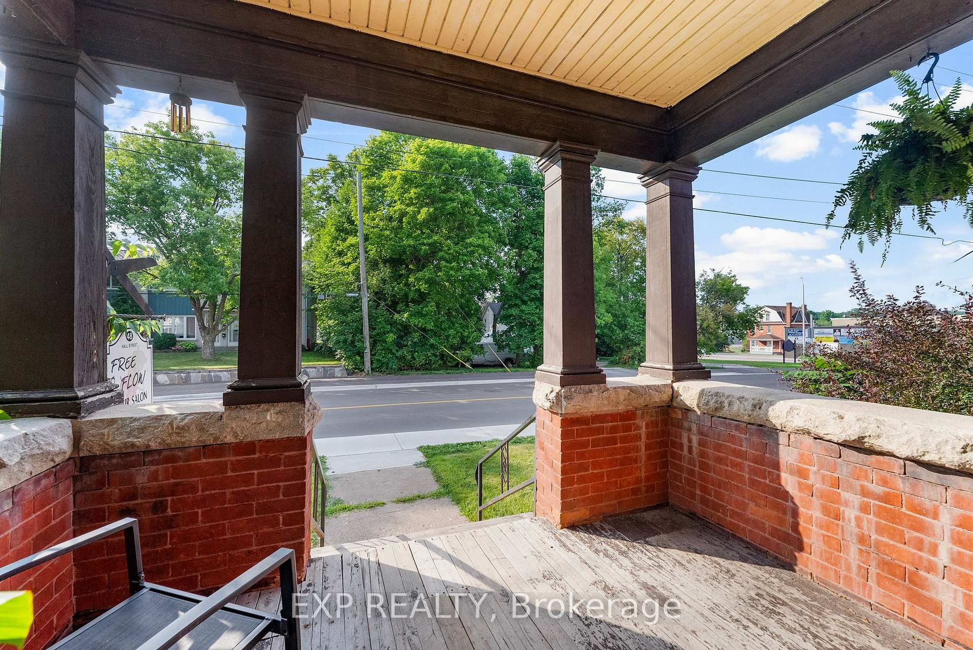 Photo 41 of 48 Hall Avenue E, Renfrew, Renfrew — HOMEH