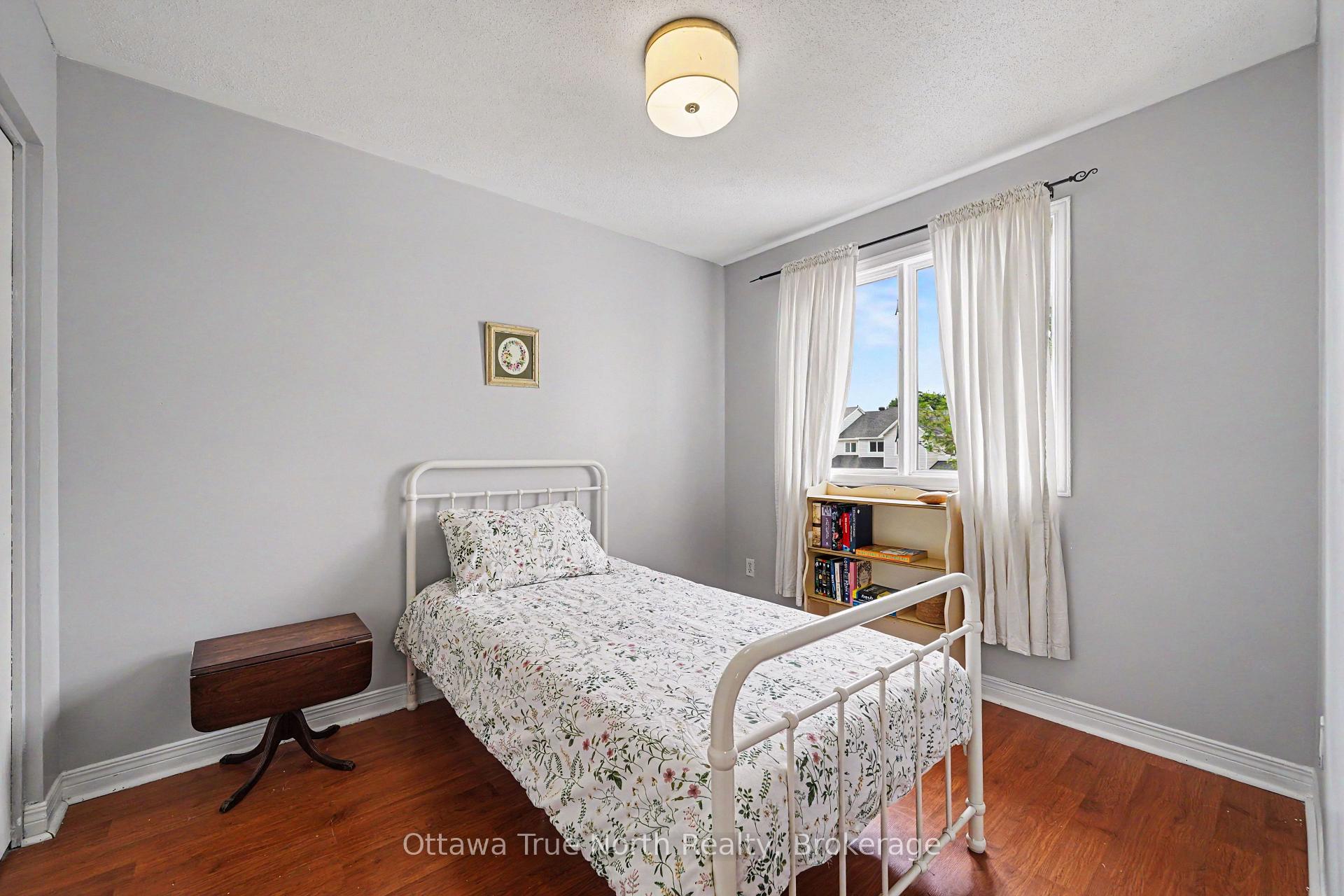 Photo 10 of 78 Redpath Drive, Ottawa, Barrhaven East — HOMEH