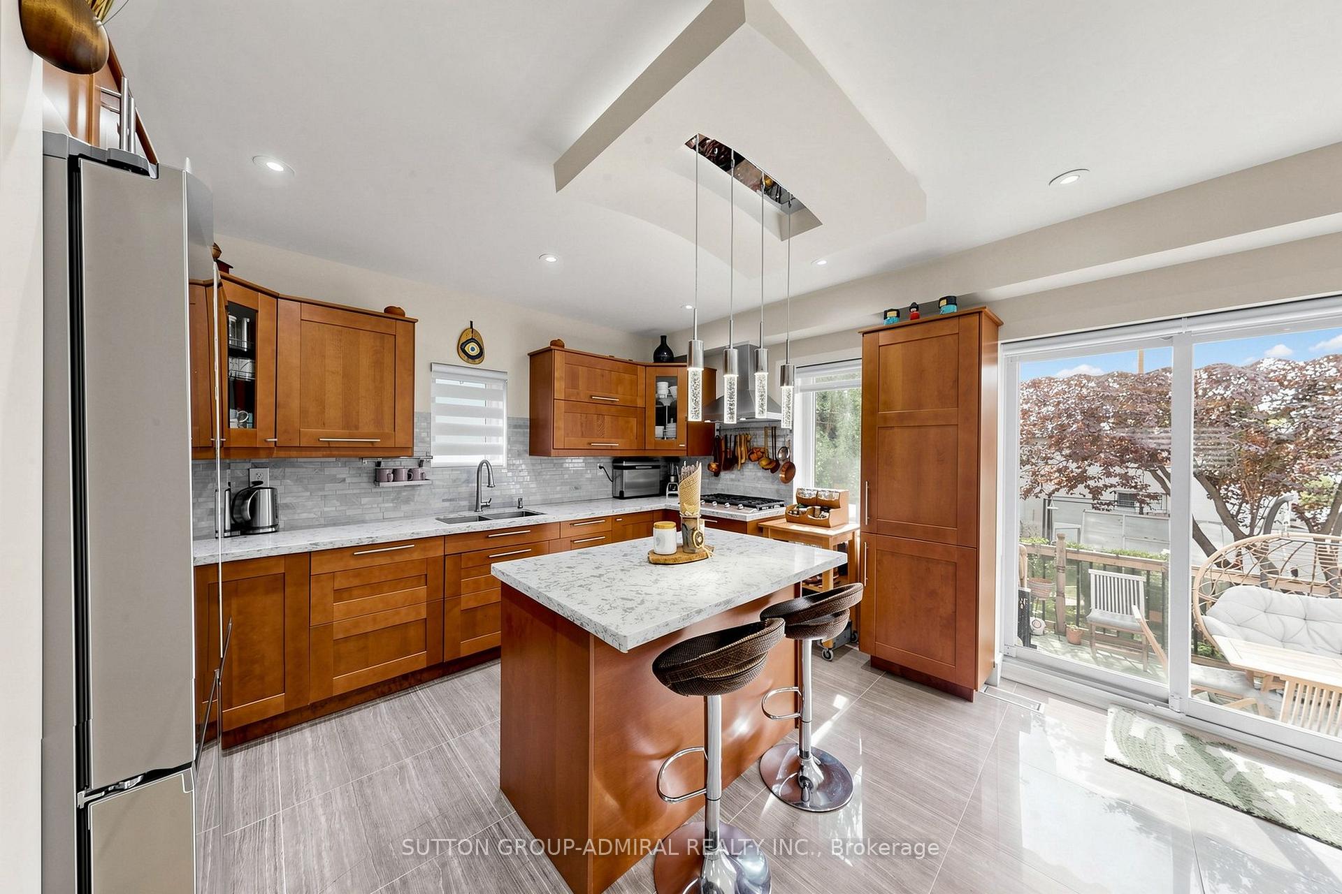 Photo 23 of 676 Vaughan Road, Toronto, Oakwood Village — HOMEH