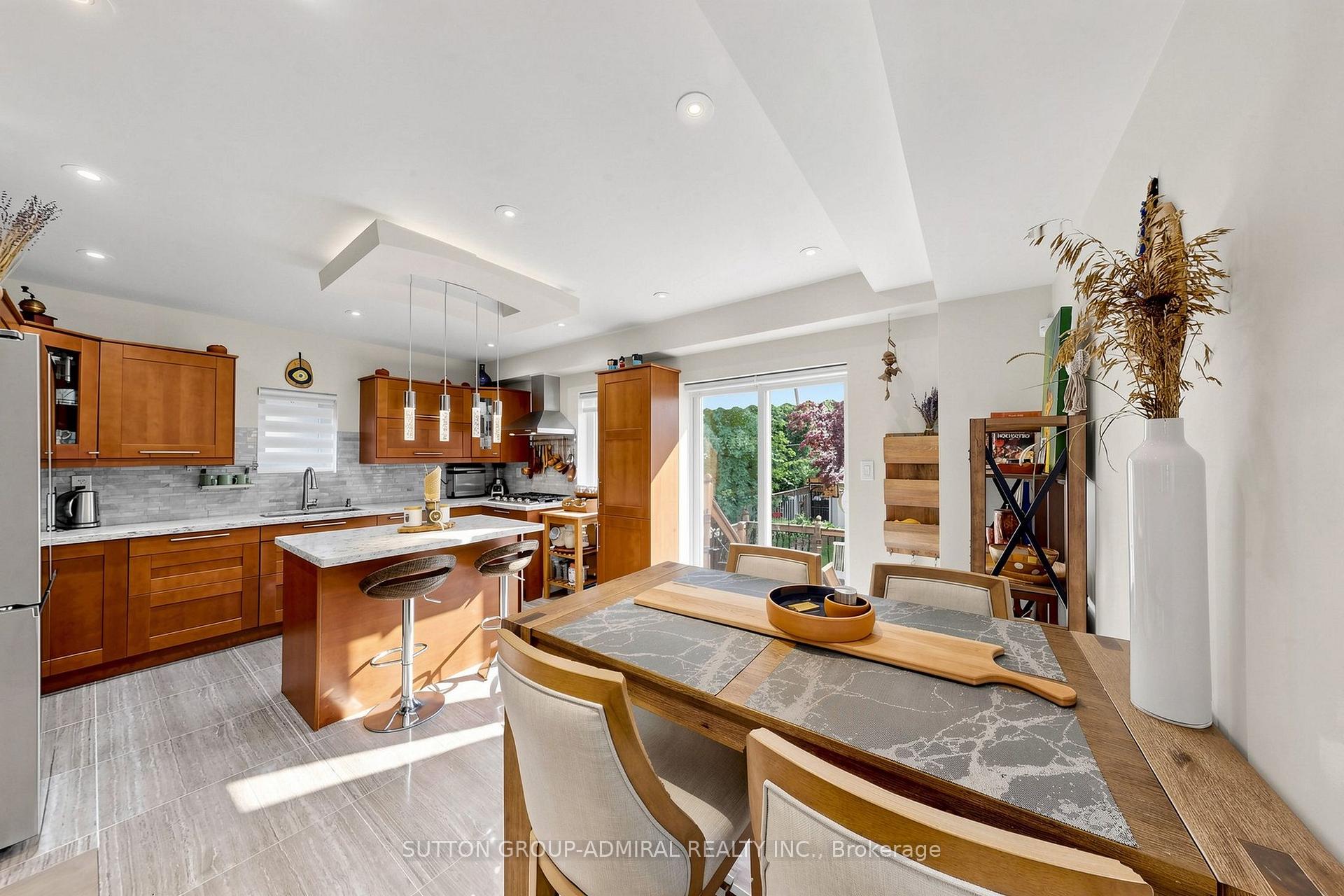 Photo 33 of 676 Vaughan Road, Toronto, Oakwood Village — HOMEH
