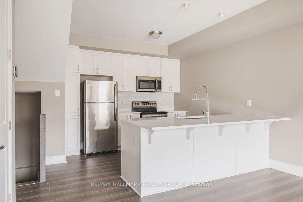 Photo 7 of 535 Ozawa Private, Ottawa, CFB Rockcliffe and Area — HOMEH