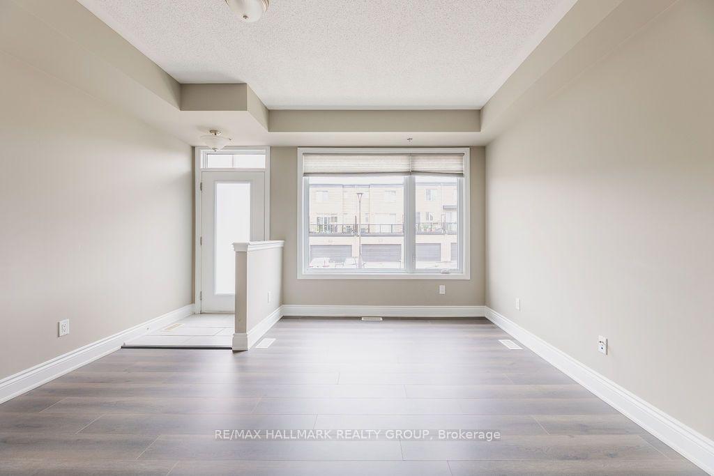 Photo 12 of 535 Ozawa Private, Ottawa, CFB Rockcliffe and Area — HOMEH