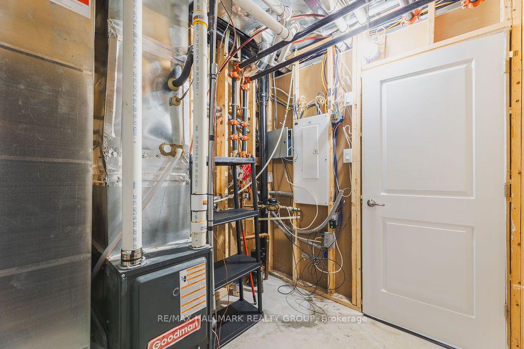 Photo 19 of 535 Ozawa Private, Ottawa, CFB Rockcliffe and Area — HOMEH