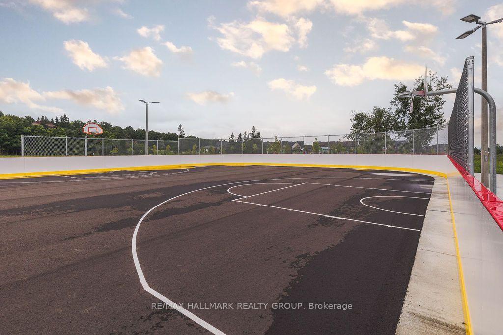 Photo 22 of 535 Ozawa Private, Ottawa, CFB Rockcliffe and Area — HOMEH