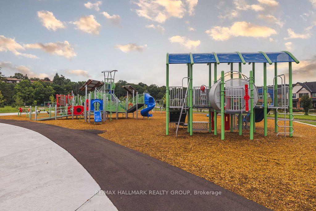Photo 24 of 535 Ozawa Private, Ottawa, CFB Rockcliffe and Area — HOMEH