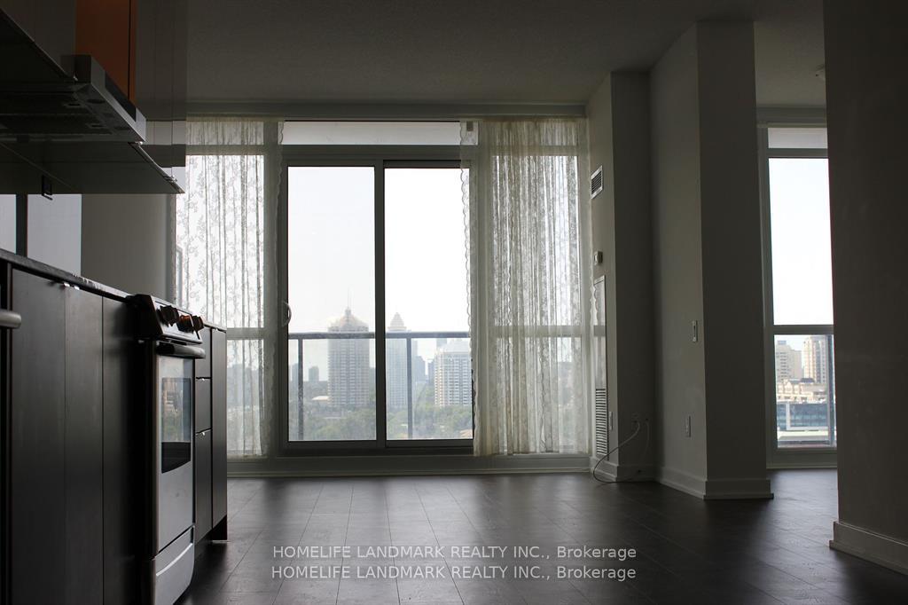 Photo 3 of Unit 2517, 121 Mcmahon Drive, North York, Bayview Village — HOMEH