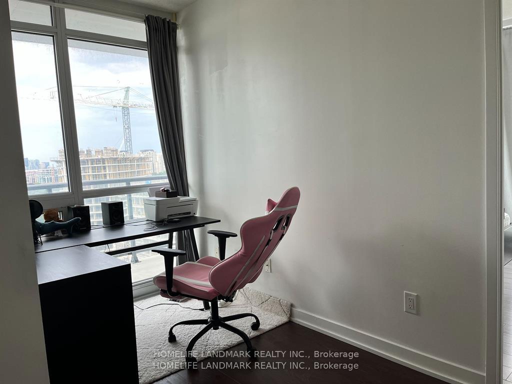 Photo 5 of Unit 2517, 121 Mcmahon Drive, North York, Bayview Village — HOMEH