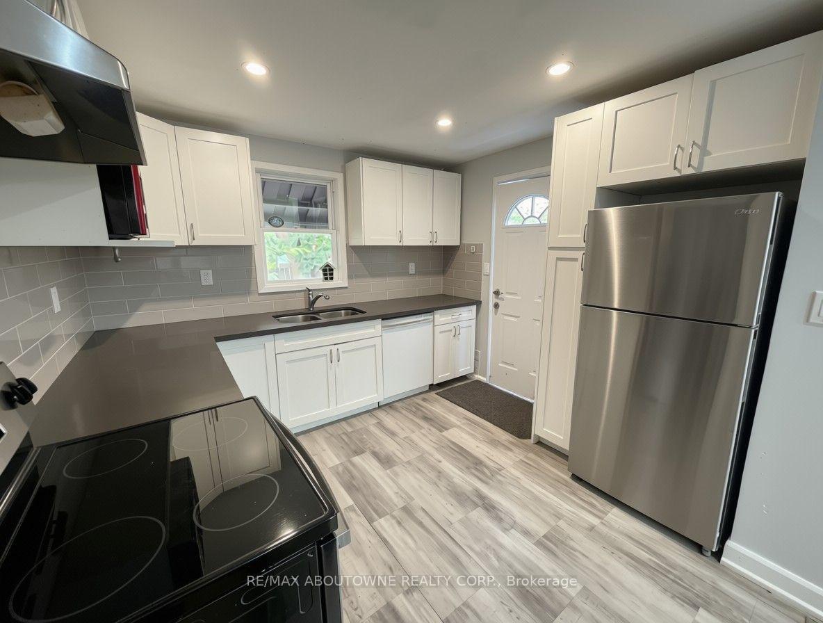 Photo 6 of 63 Gage Avenue N, Hamilton, Stipley — HOMEH