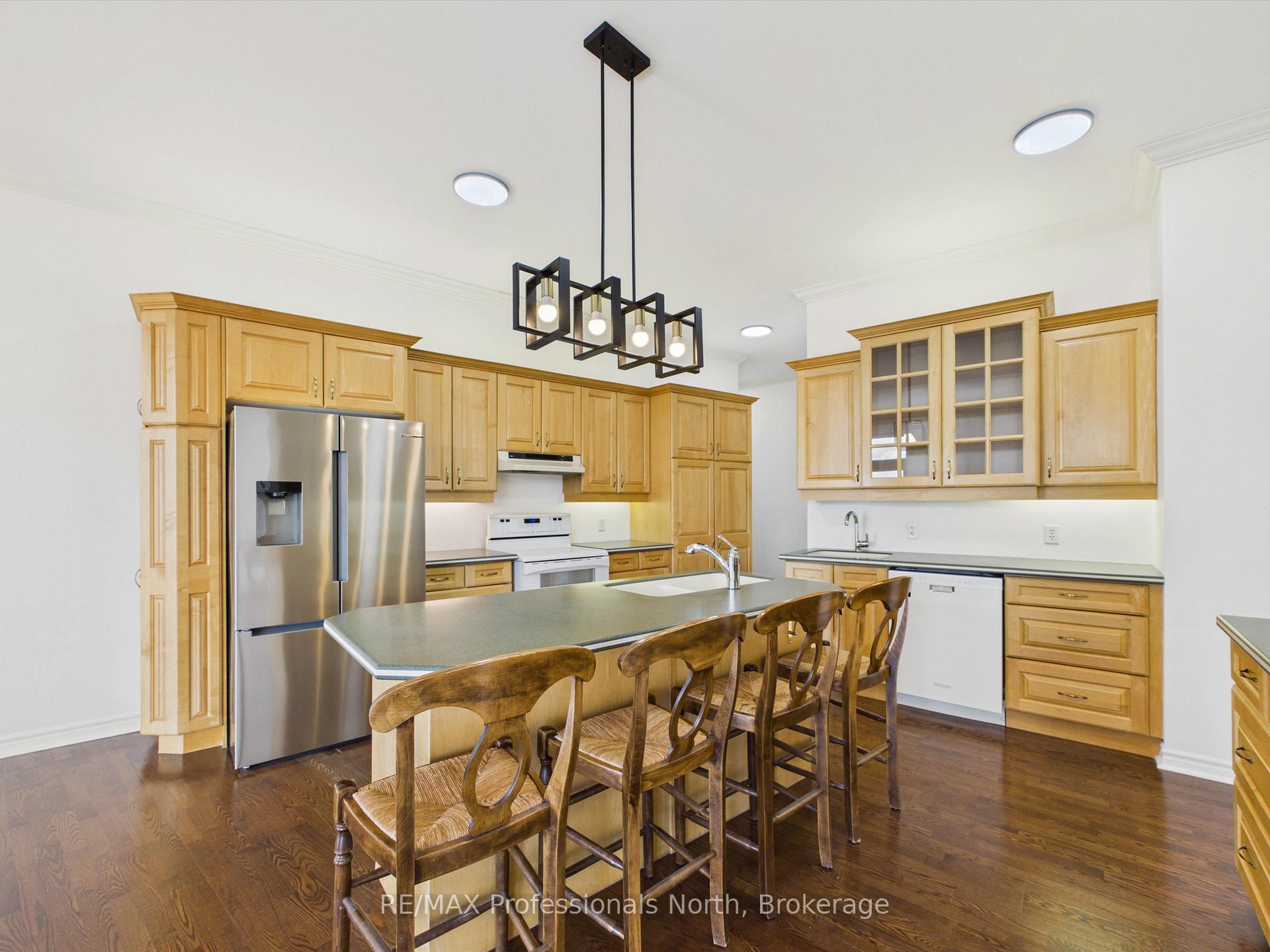 Photo 13 of Unit 501, 24 Ontario Street, Bracebridge — HOMEH