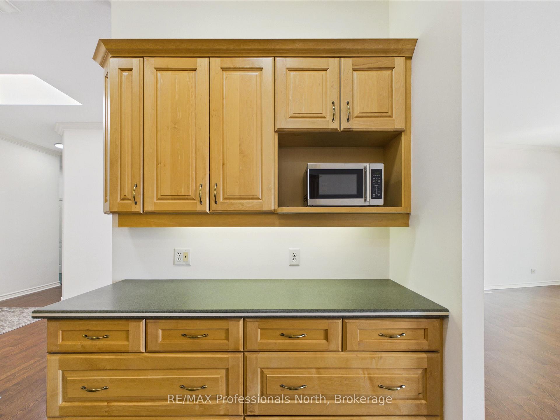 Photo 15 of Unit 501, 24 Ontario Street, Bracebridge — HOMEH